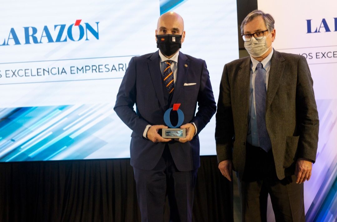 El diario La Razón premia a los gestores administrativos de Madrid por su apoyo a la pyme