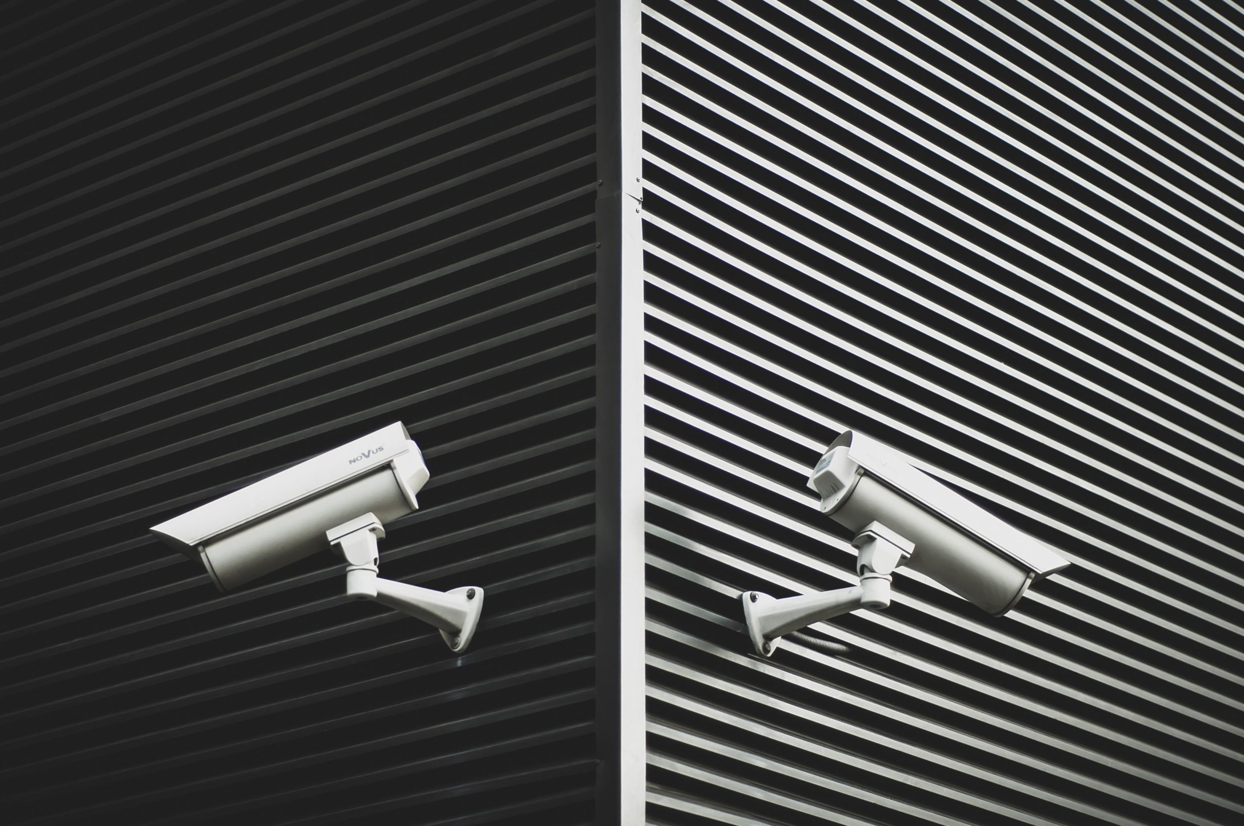 9 de cada 10 españoles se sienten más seguros con seguridad privada según APROSER