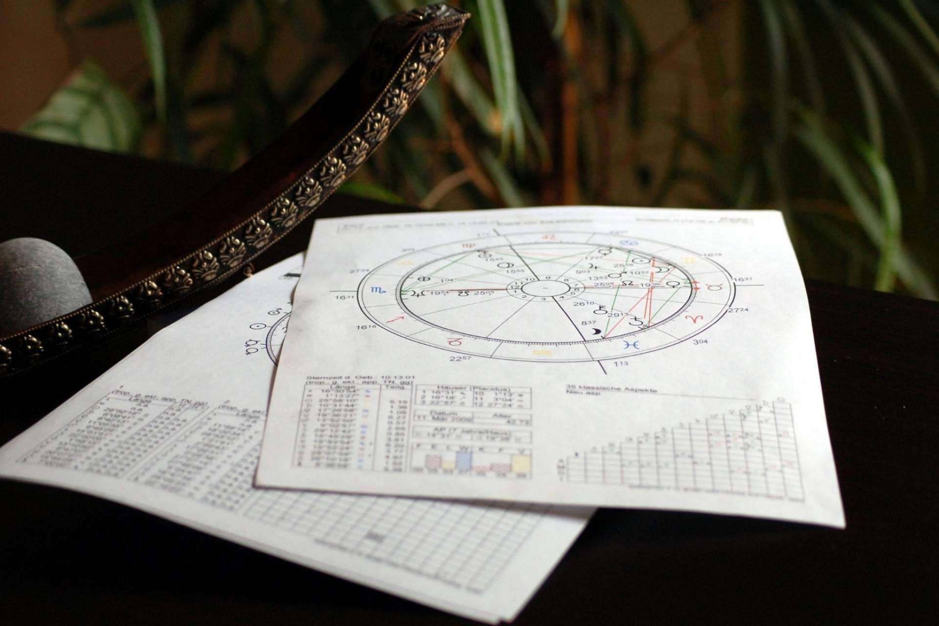 Nazaret Hermida, la astróloga premiada: astrología predictiva