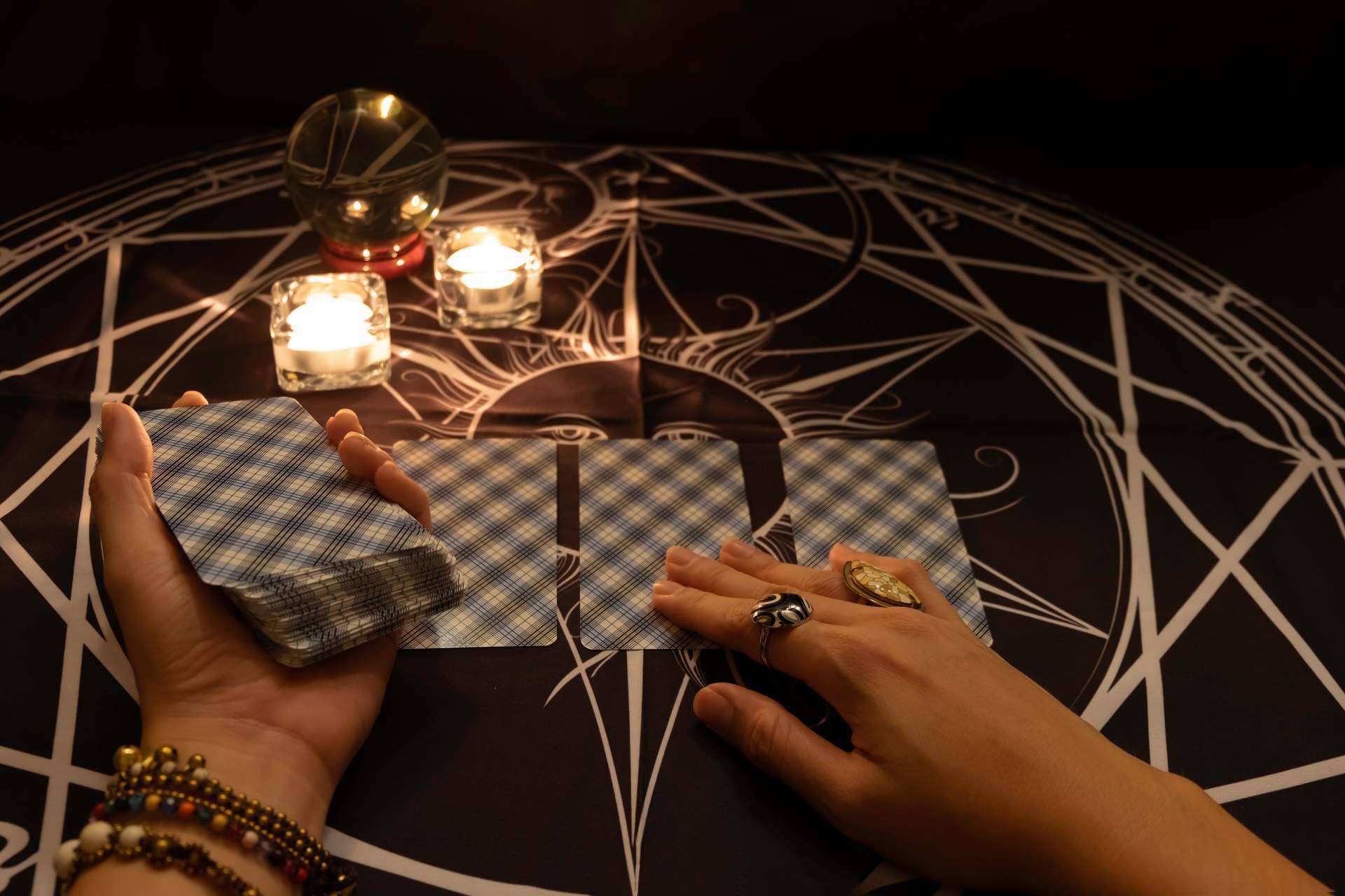 Consultas a 10 euros en El Tarot de las Meigas