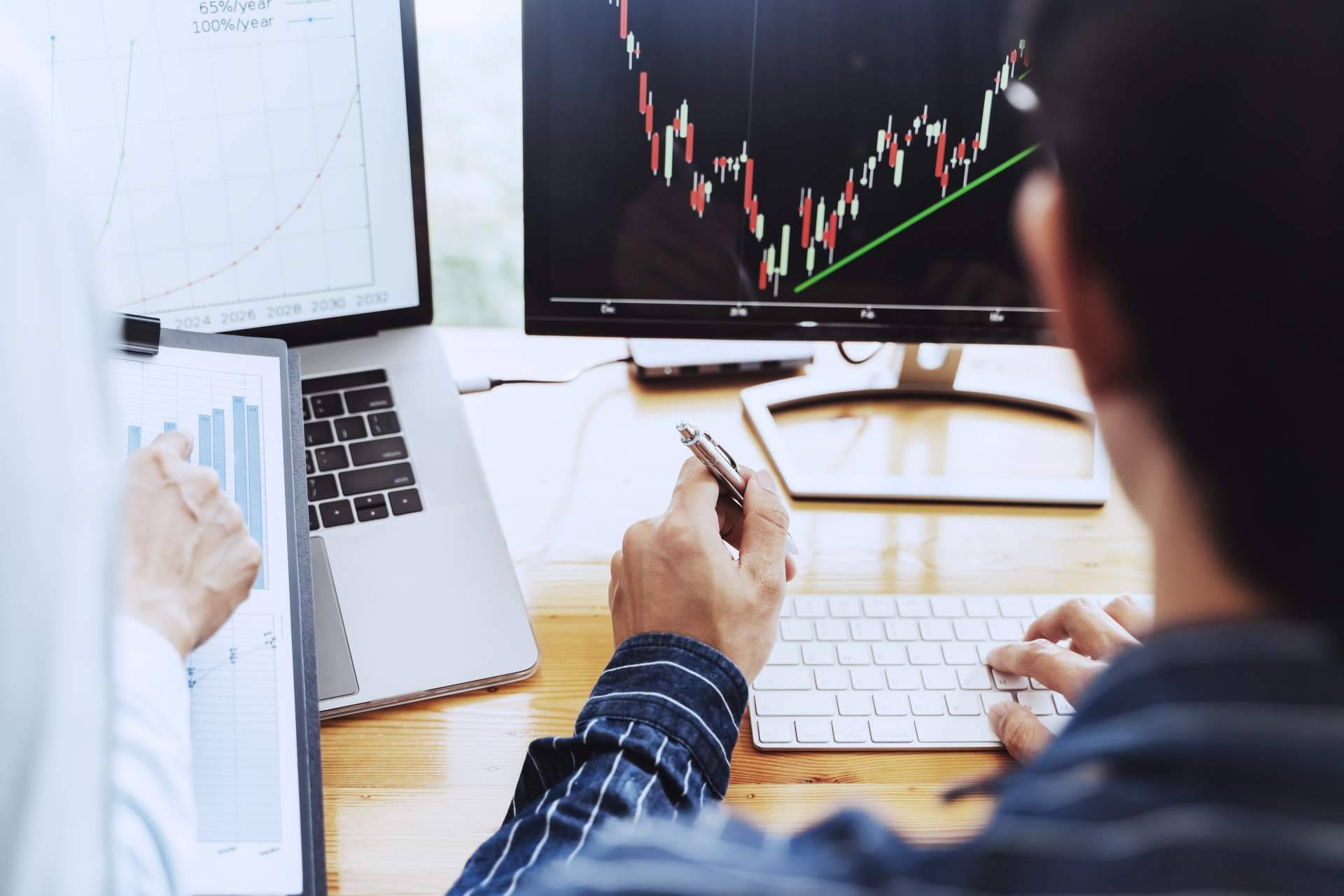 En Fxinstitucional ofrecen el servicio de un mentor con experiencia para operar con éxito en Forex
