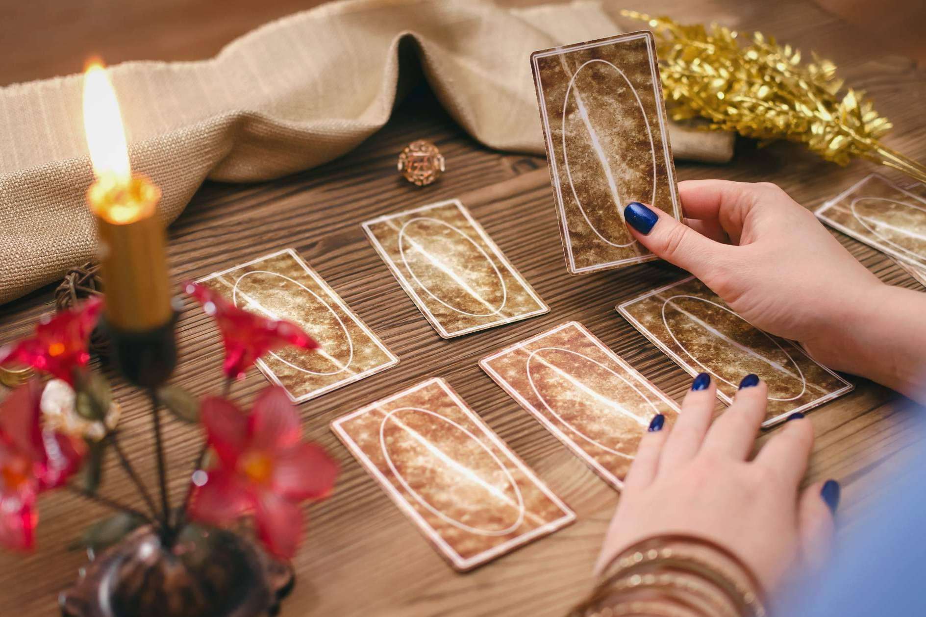 Las ventajas de las consultas de 30 minutos por 10 euros con el Tarot de las Meigas