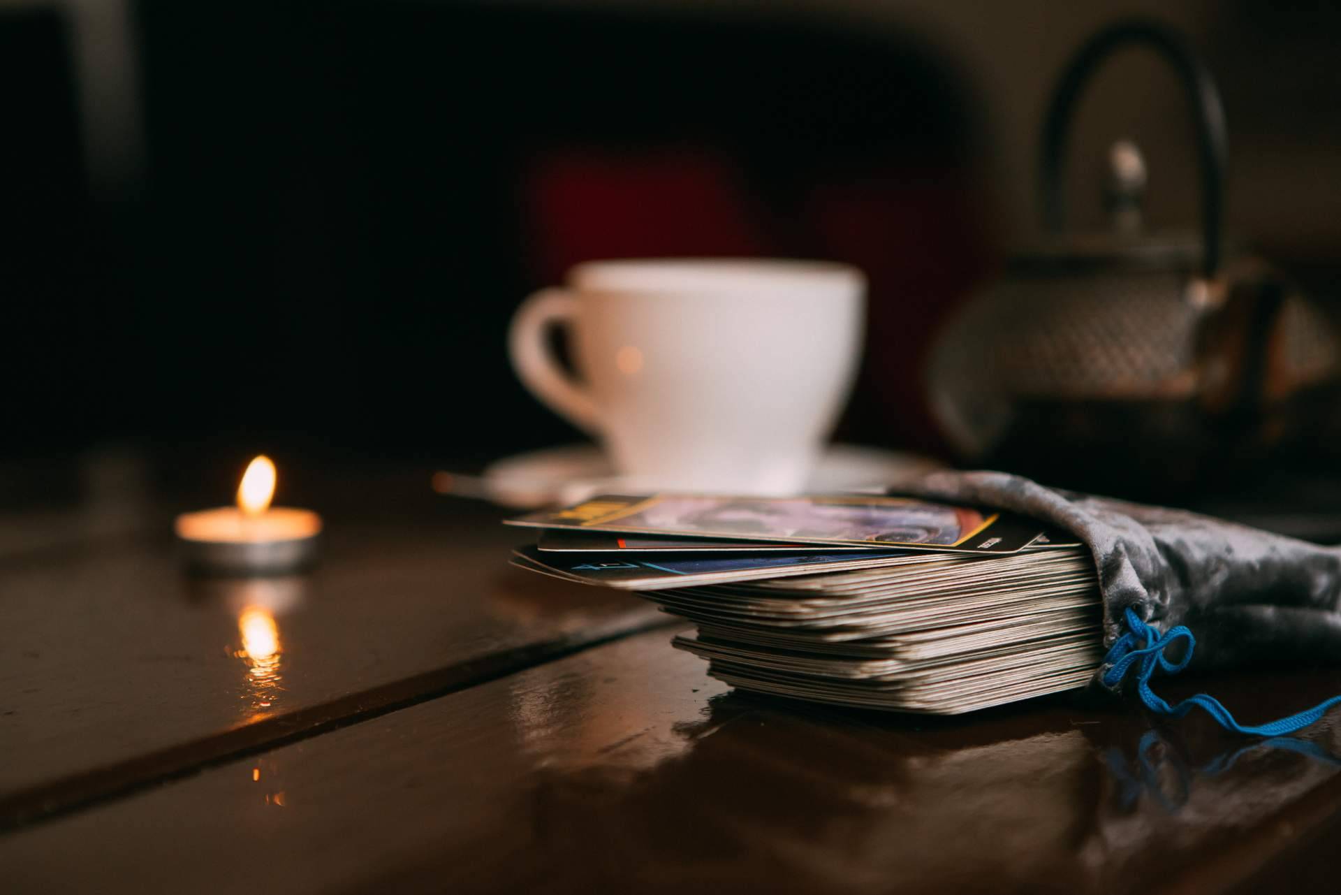 Encontrar servicios de tarot barato es posible en el Tarot de las Meigas