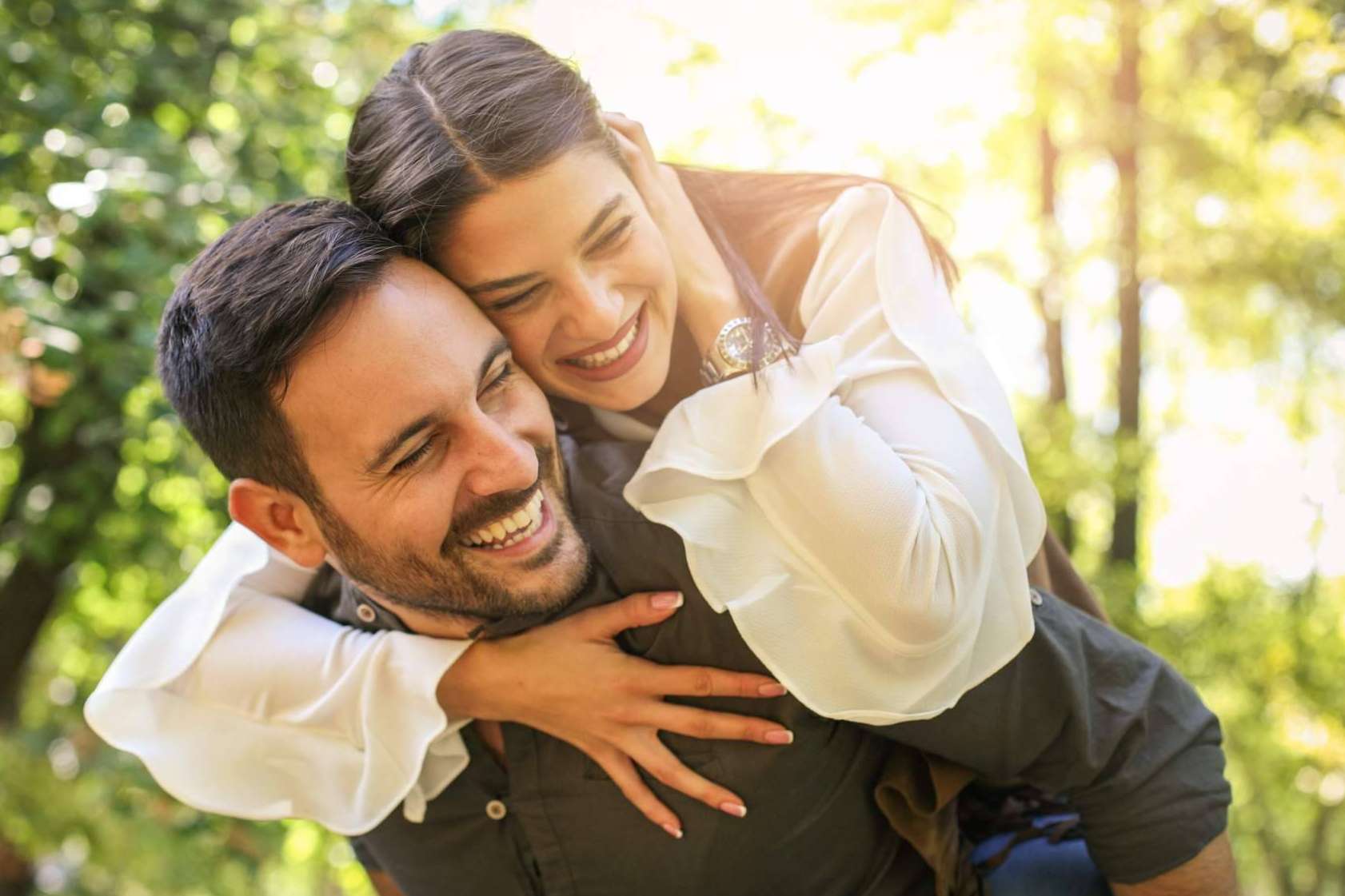 ¿Cómo sorprender a la pareja para recuperar la pasión? Las recomendaciones de lacestadelplacer.com