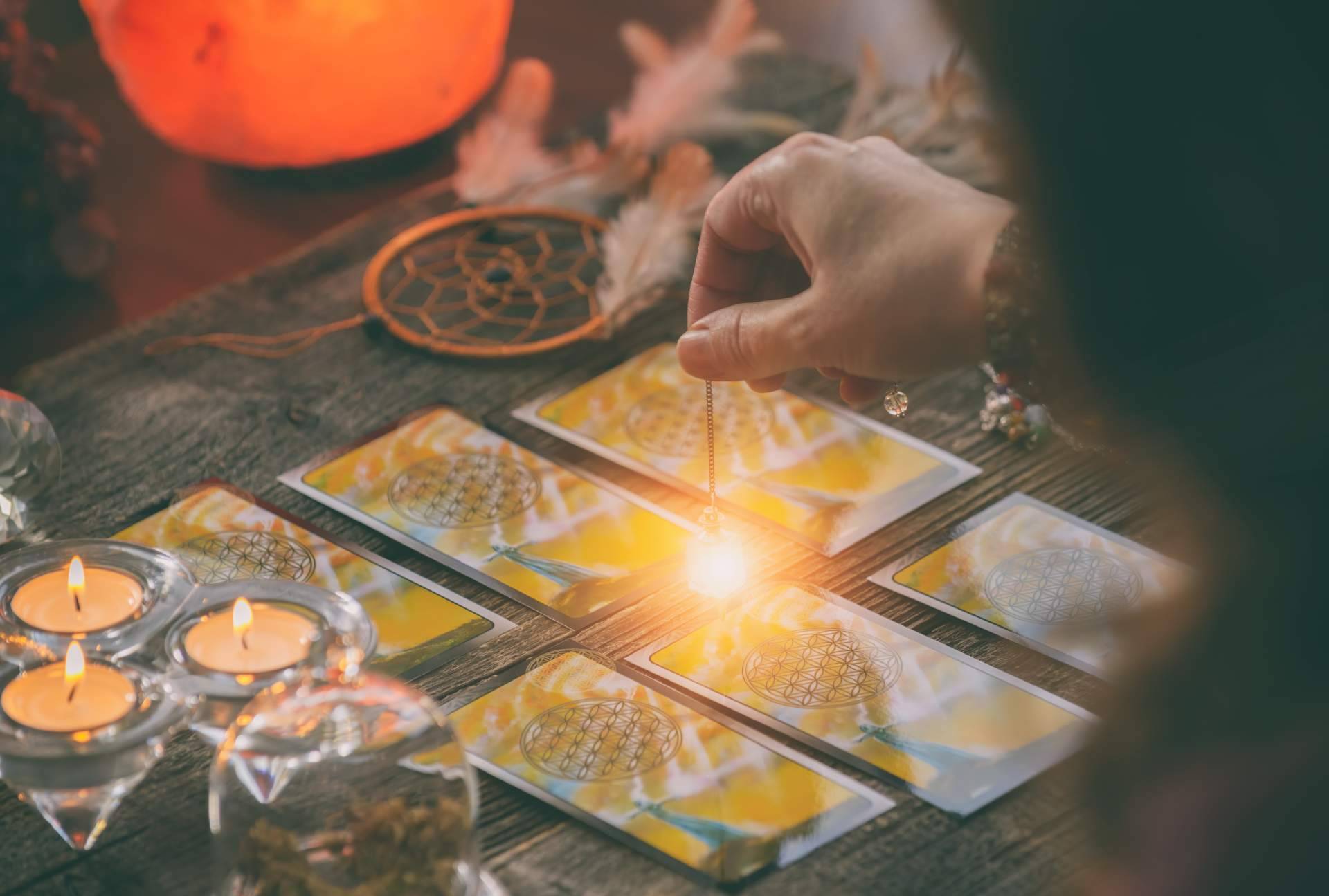 Buenas Videntes ofrece su servicio de tarot visa de confianza