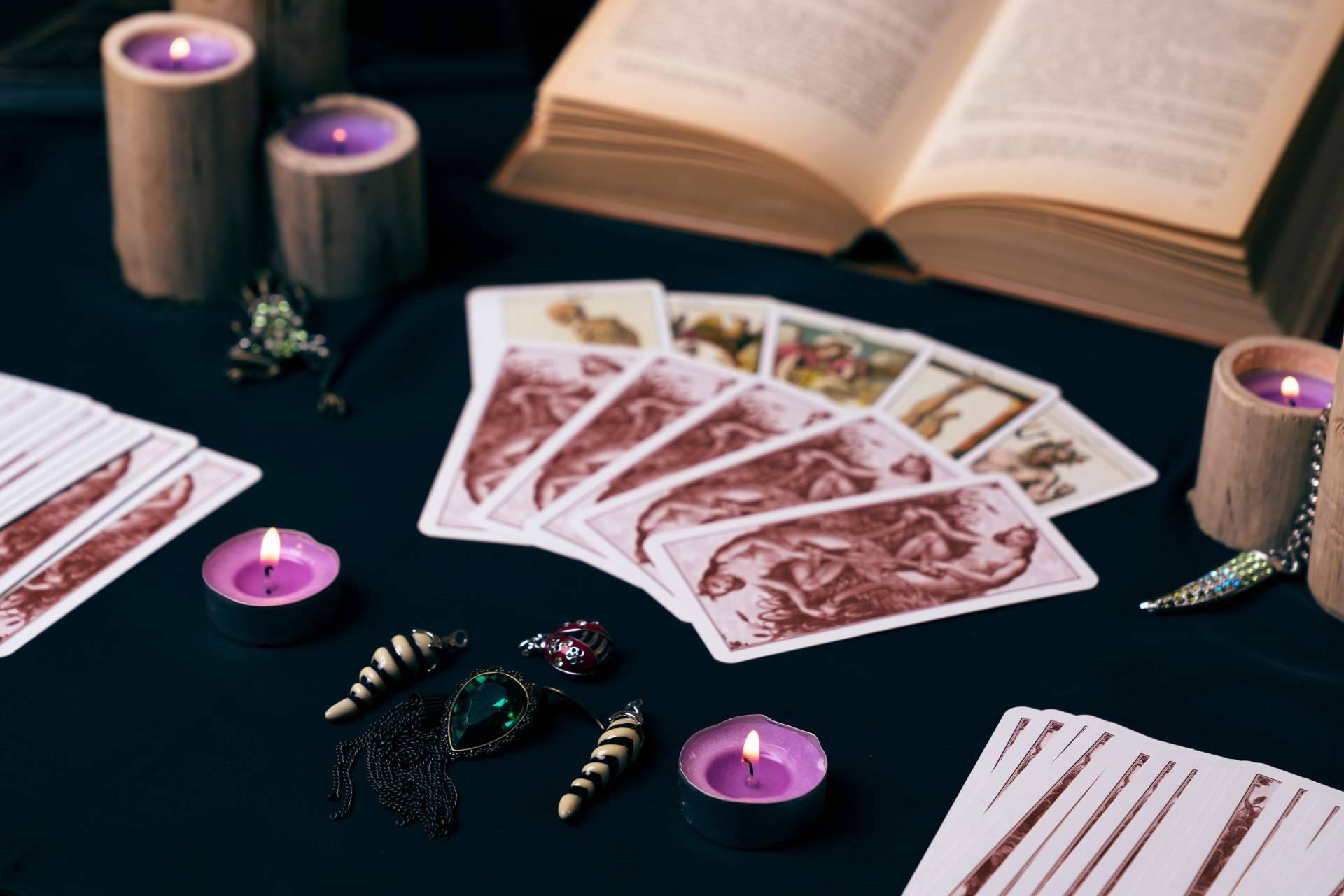 La vidente del amor de Sevilla, Tarotvisa