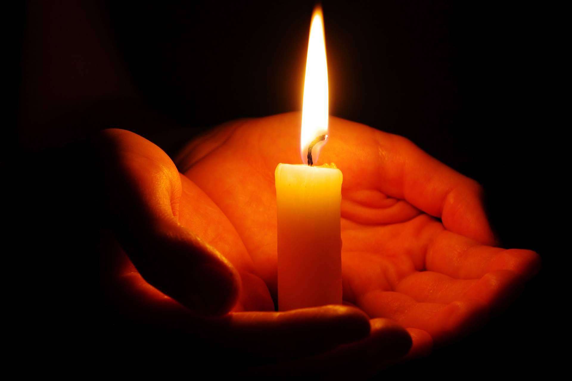 La aliada perfecta para atraer la buena suerte, la vela Abrecaminos de Candle Art