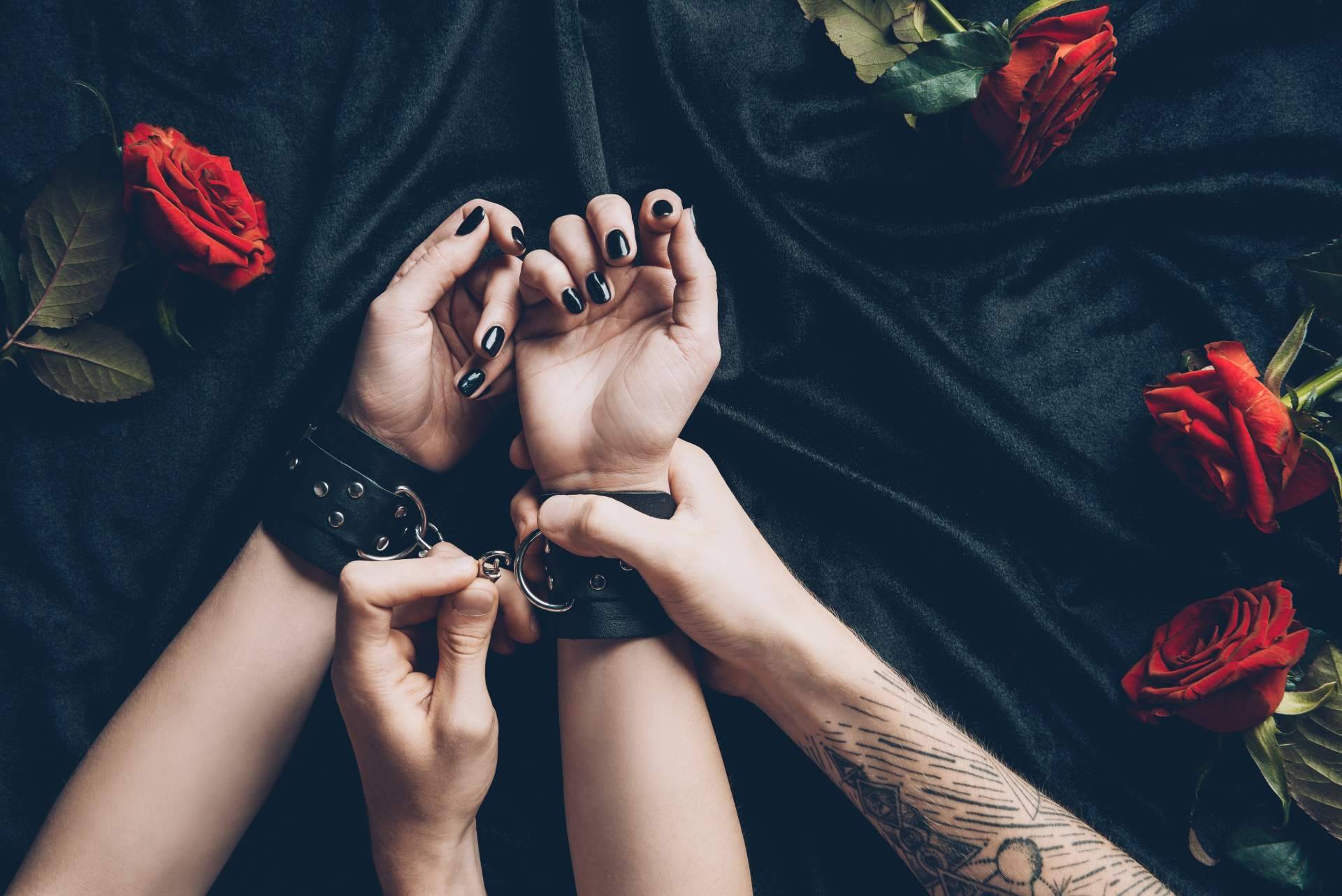 Lograr una vida íntima placentera con los juegos en pareja del sex shop en Madrid Ignis Love Sexshop
