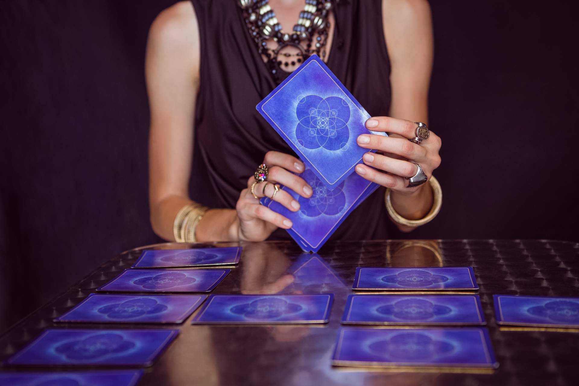 Videncia en Bilbao, los servicios que ofrece Tarot Bilbao