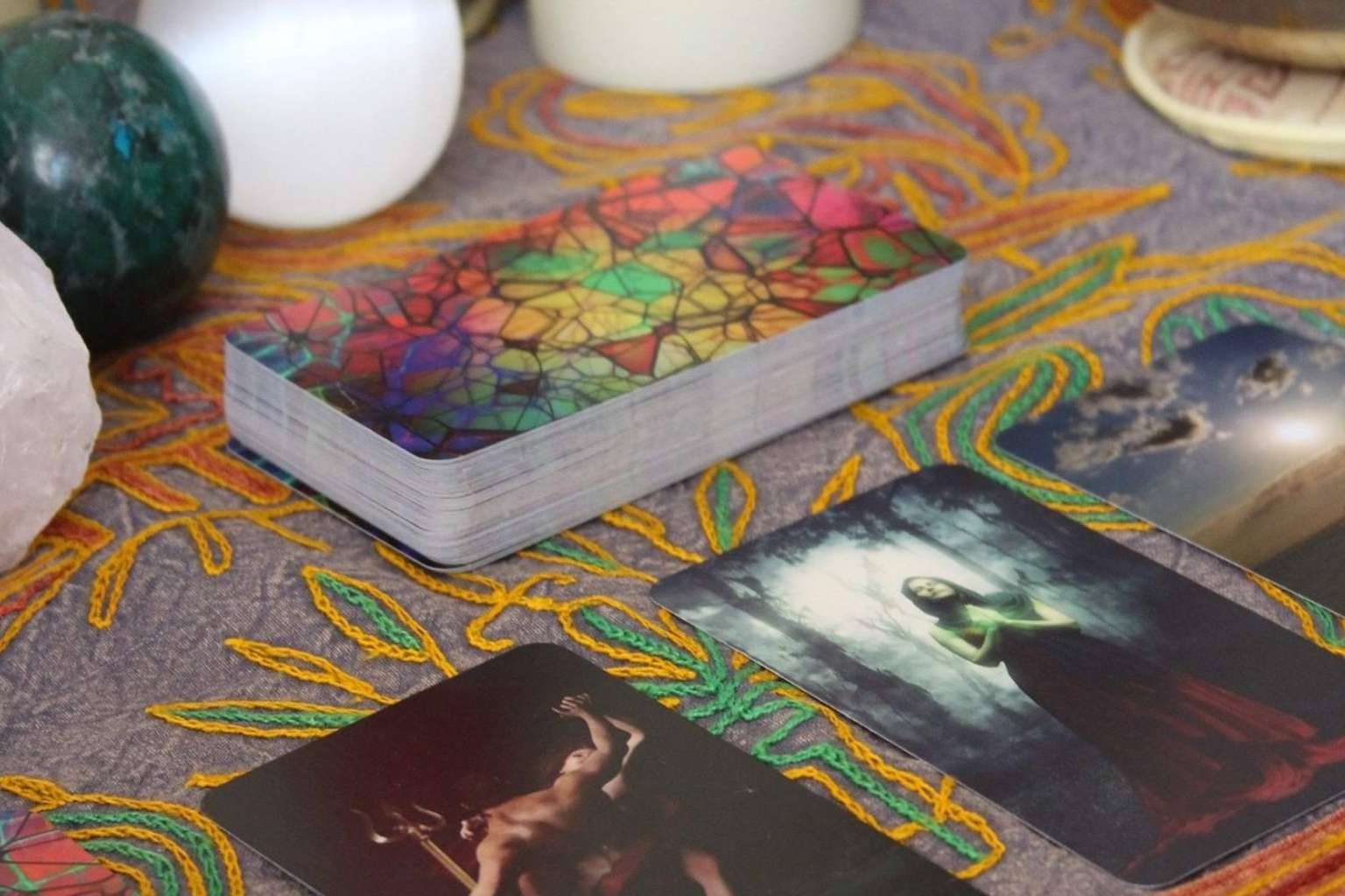 Dama Mágica lleva más de 30 años en consultas tarot en todos los temas