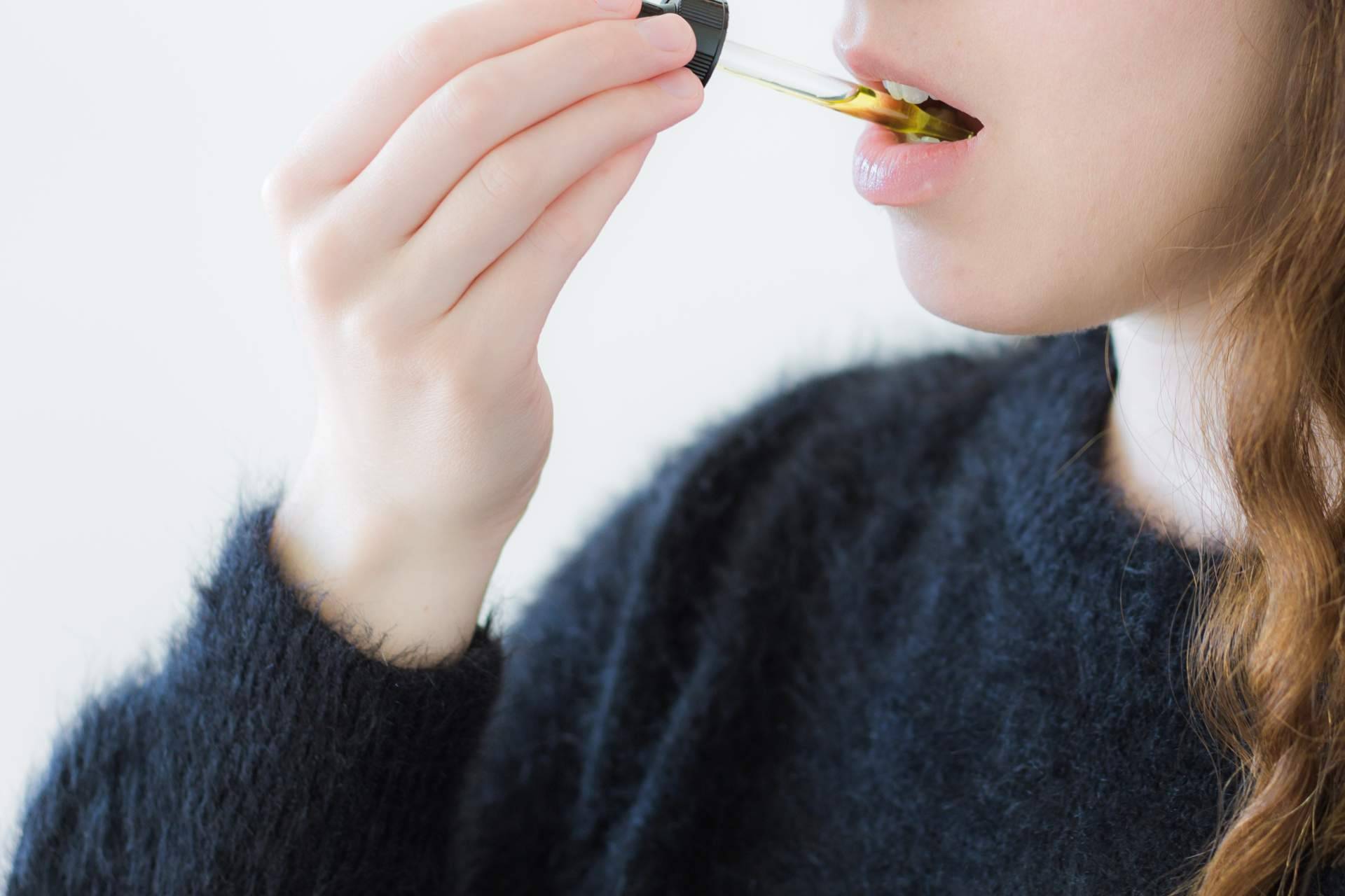 ¿Cuáles son los beneficios de los diferentes tipos de aceites CBD?, por Kannamon CBD Marketplace