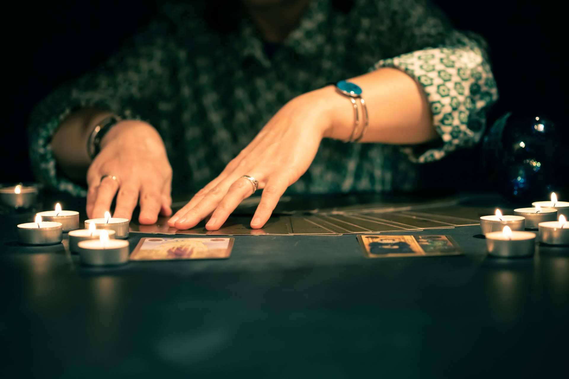 ¿Dónde encontrar información sobre el tarot del amor? Foro Amarres Opiniones