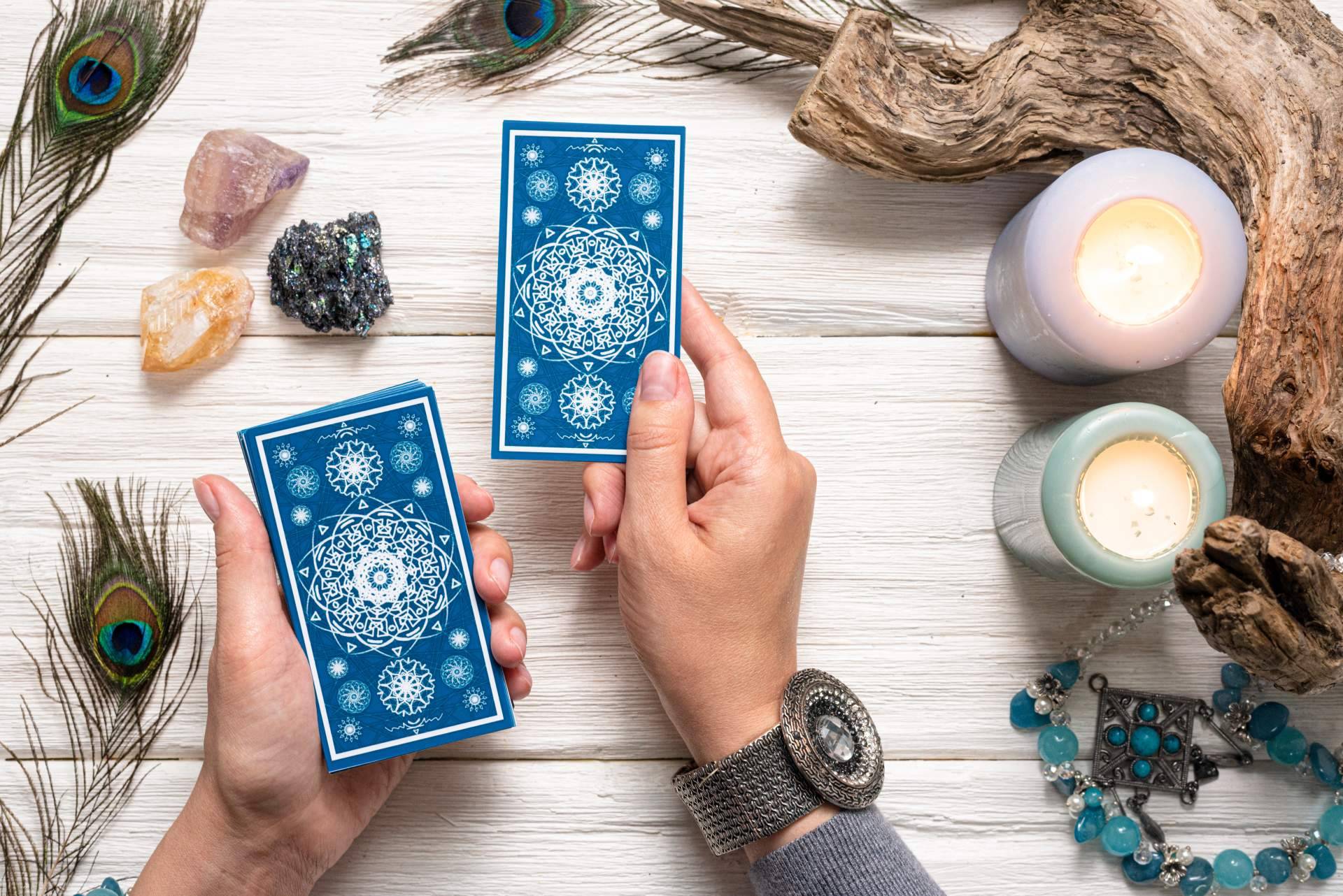 Servicios de tarot sinceros y honestos con Vidente Xavi