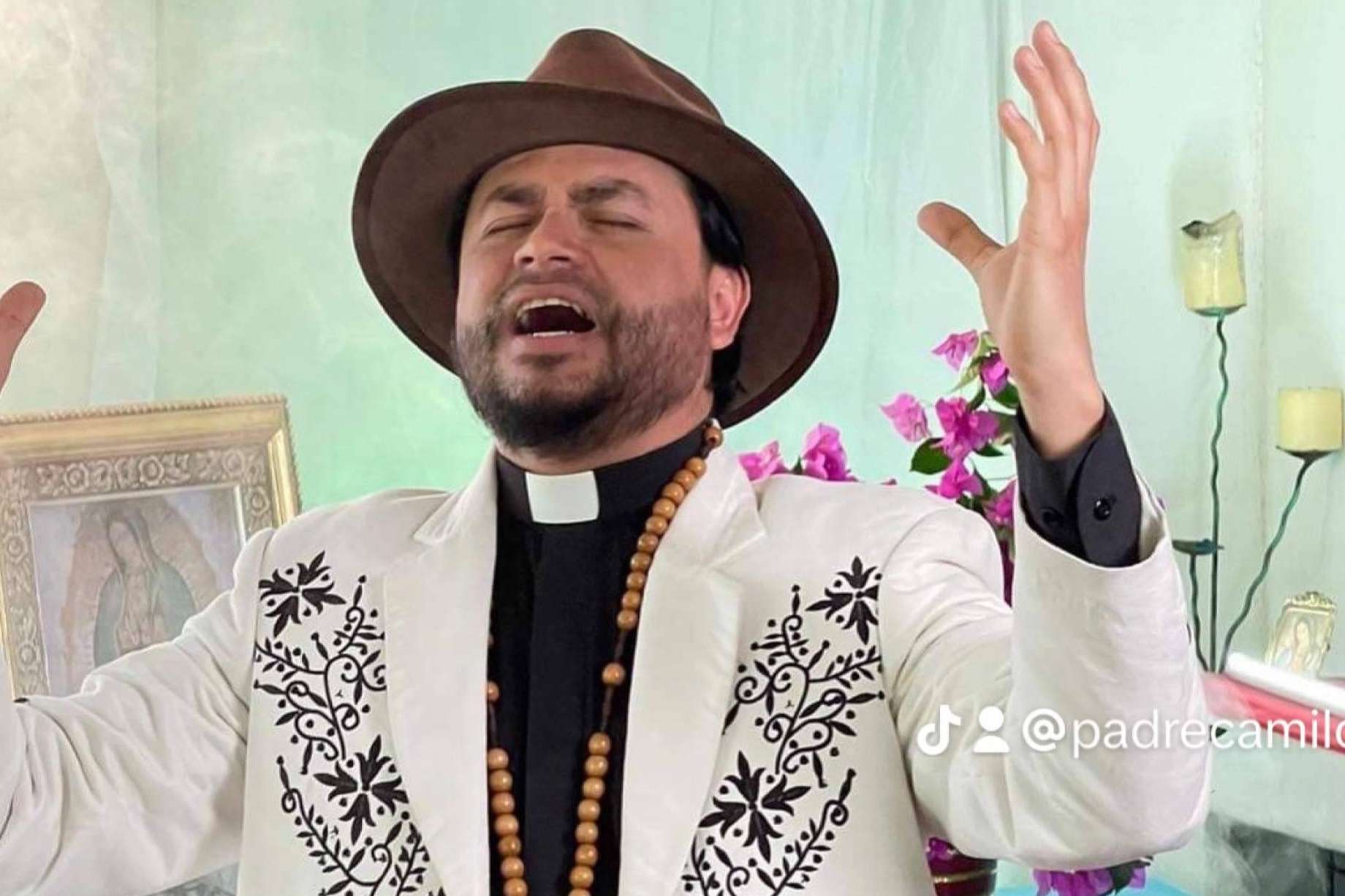 El padre Camilo Cardozo impulsa el desarrollo espiritual a través de Ascended Master Method