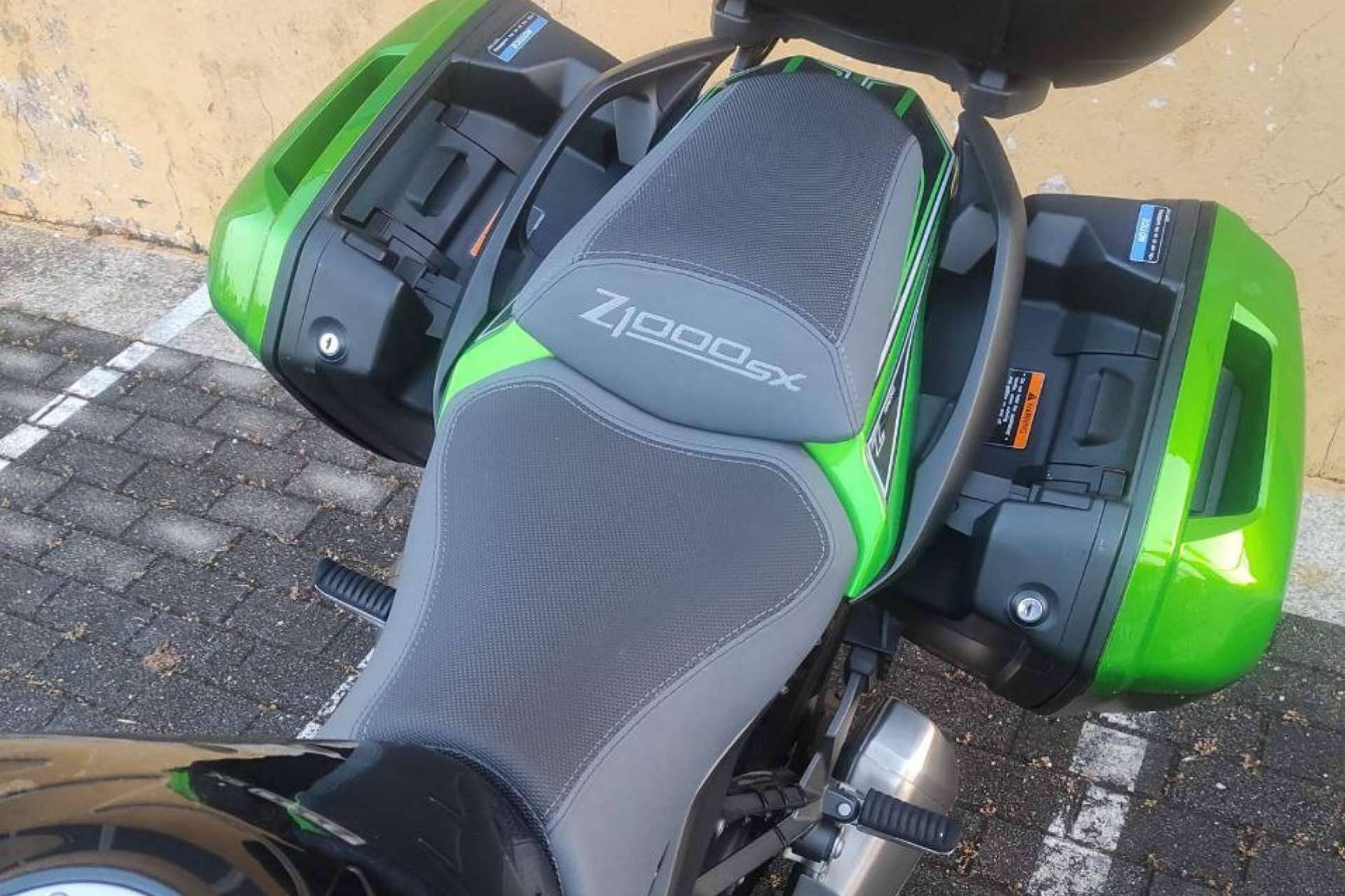JM Fundas ofrece un servicio de personalización de asiento de moto completamente en línea