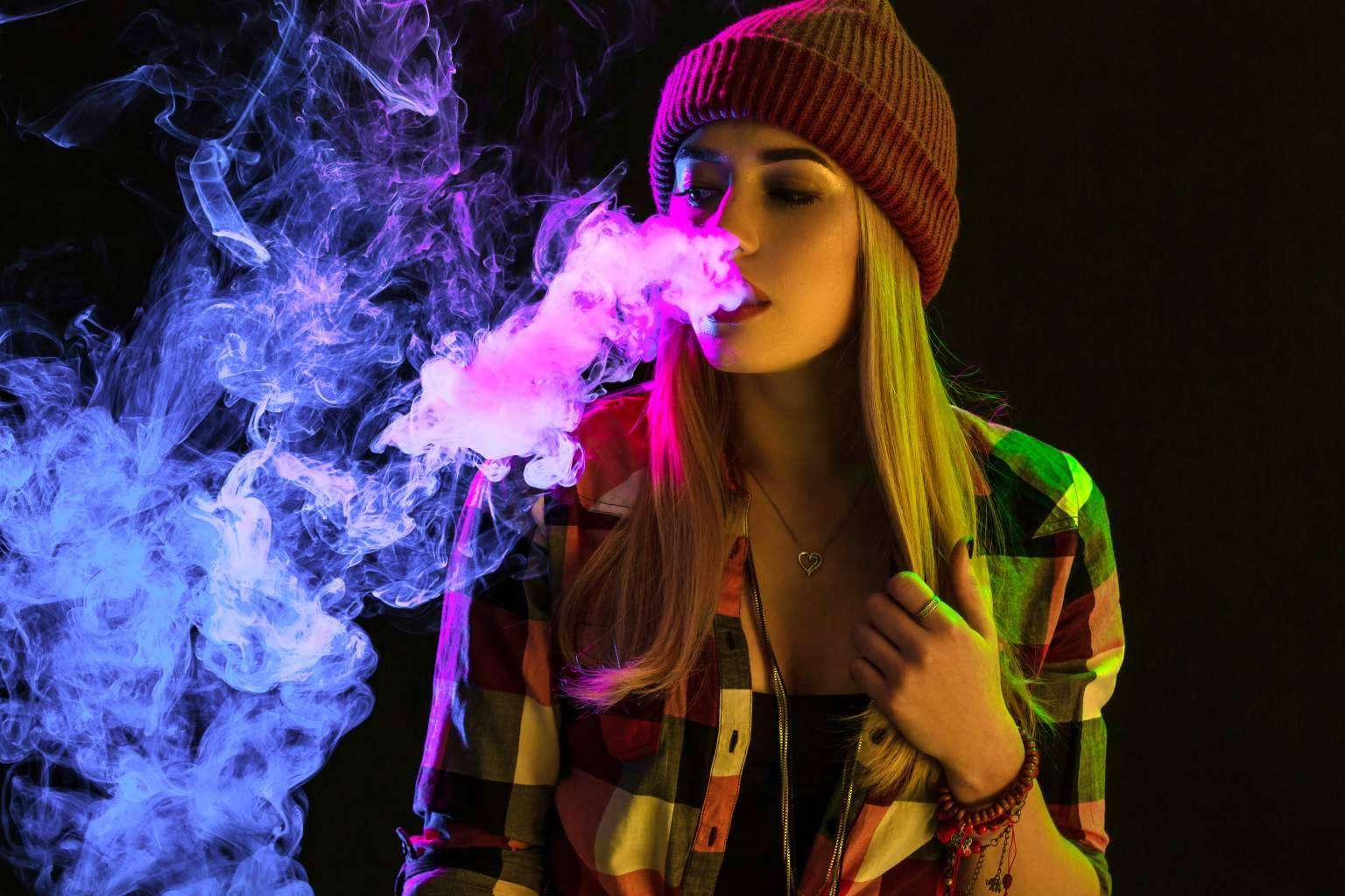 Vaperos impulsa el conocimiento sobre los beneficios del vaper desechable frente al consumo de tabaco