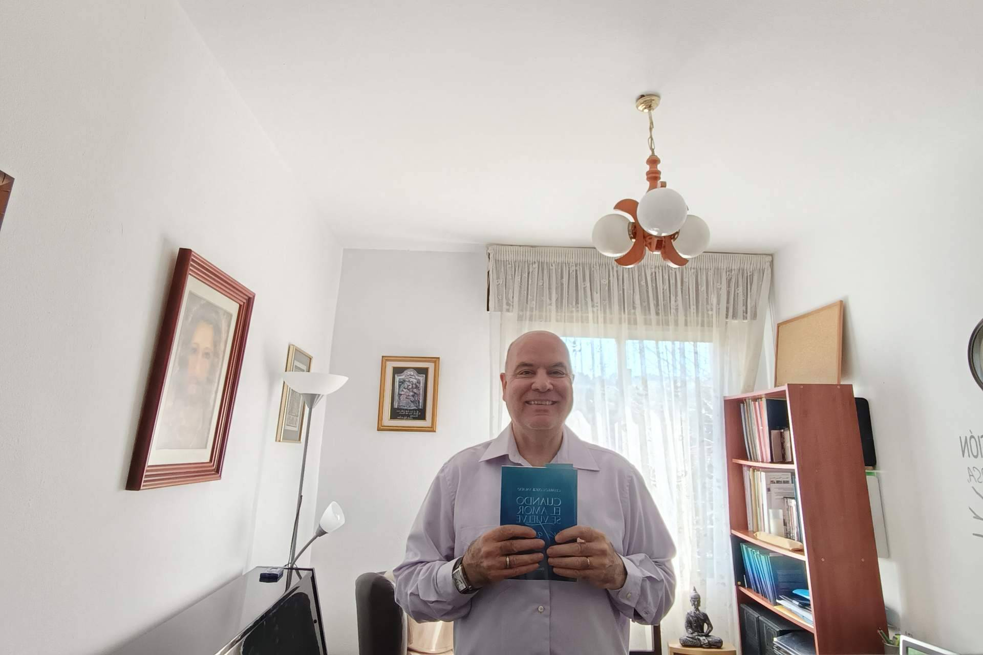 ´Cuando el amor se vuelve éxtasis´, un viaje poético hacia la emoción más pura